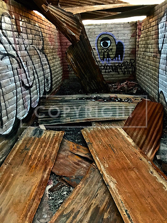 Graffiti Ruin Series 6-Eyeball